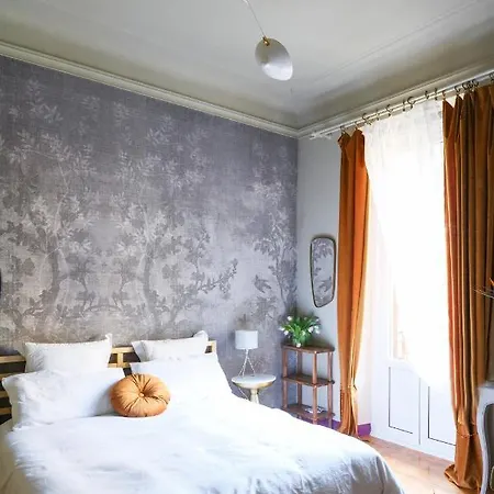 Bed & Breakfast House Of Frames *