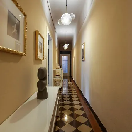 House Of Frames * Milan